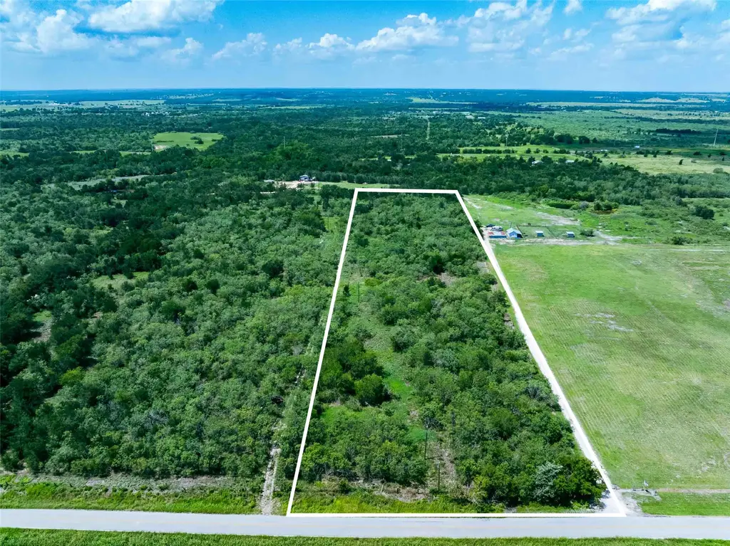 17509 Albert Voelker Road, Elgin