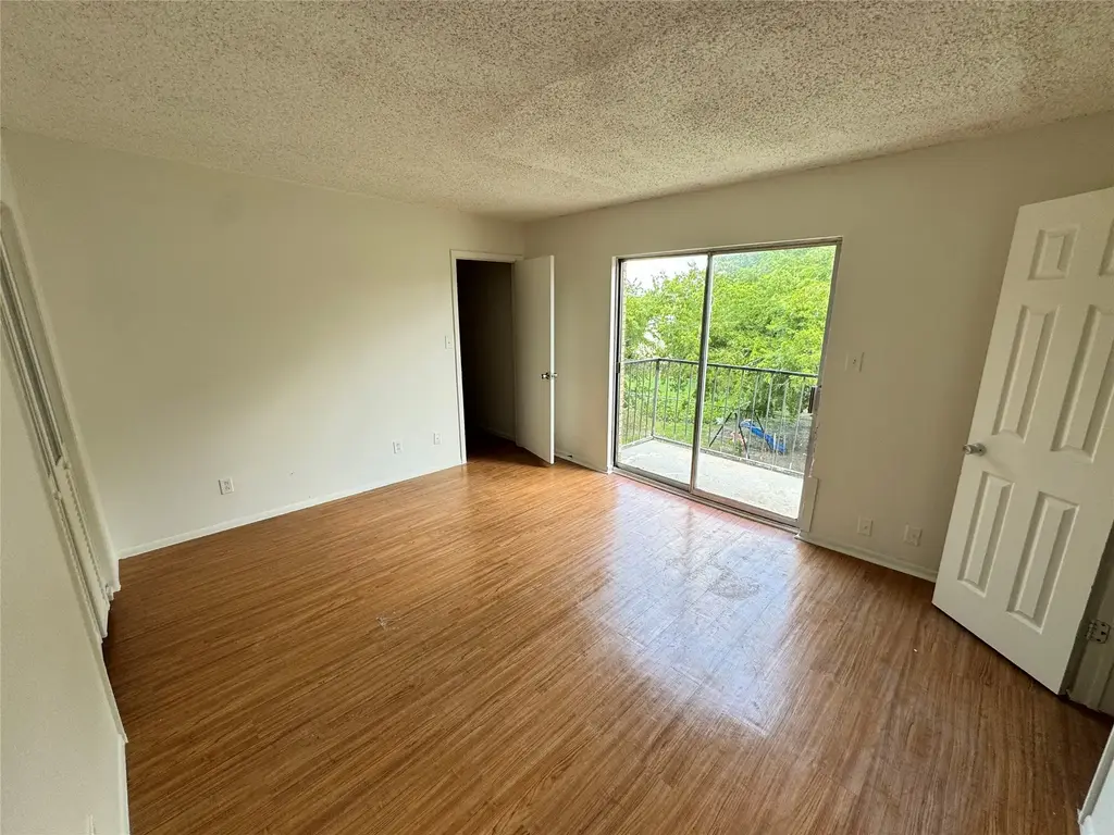 1085 Linde Avenue 1095, New Braunfels