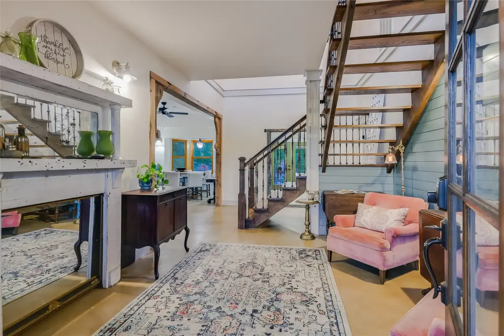 1100 Green Acres Drive, Wimberley