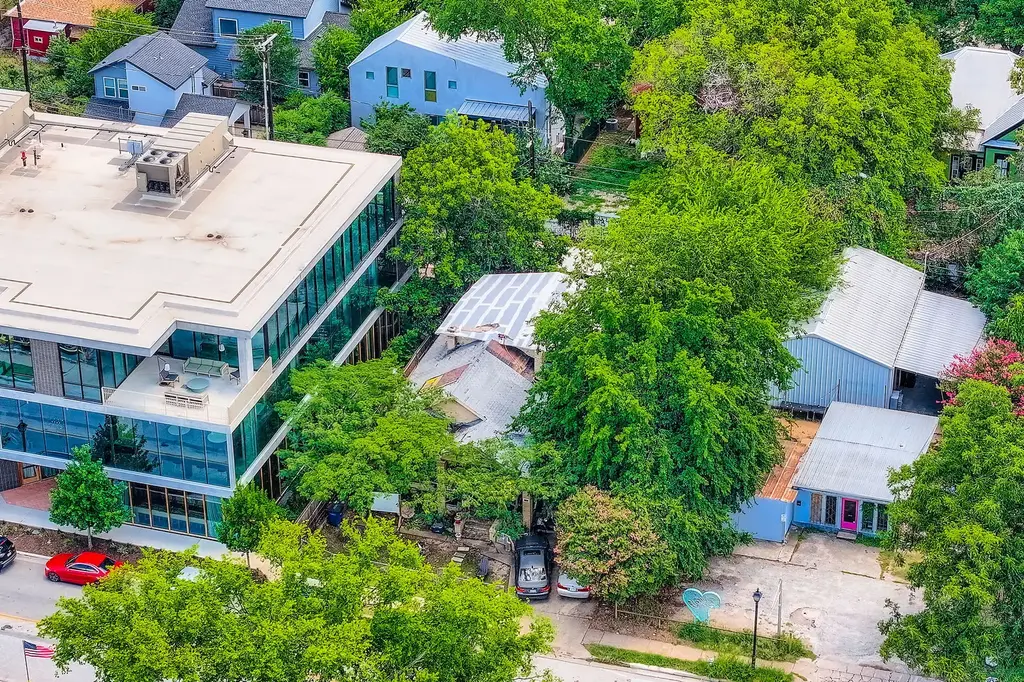 1409 E Cesar Chavez Boulevard, Austin