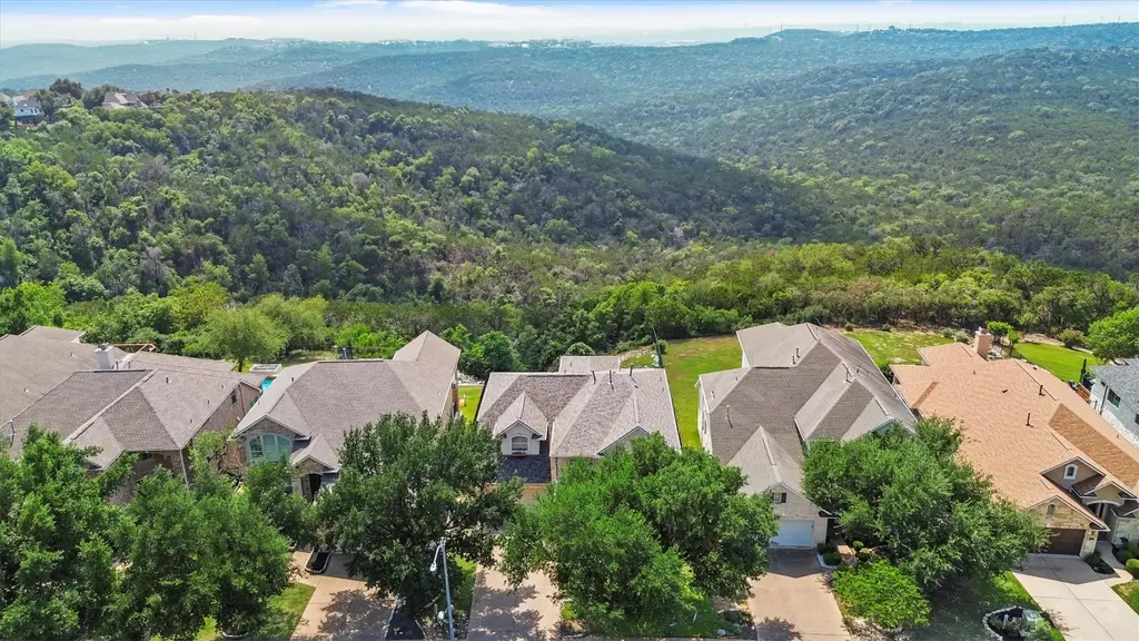 5724 Brittlyns Court, Austin