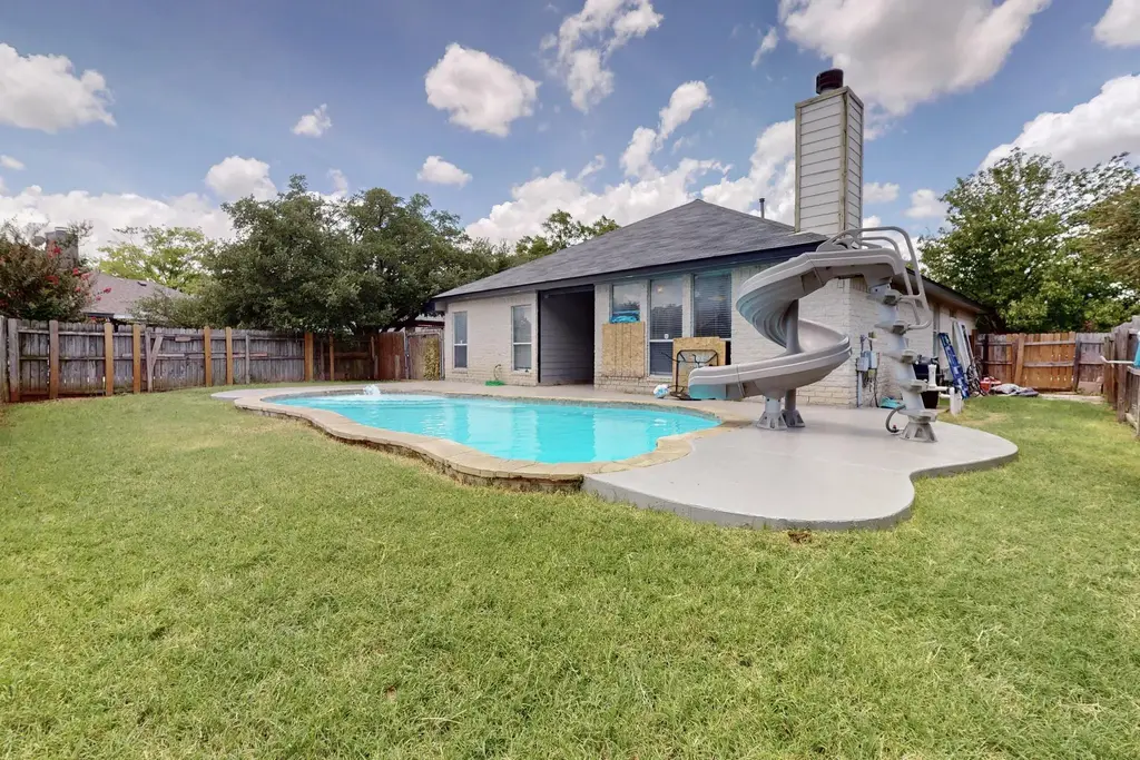 2403 Willow Way, Round Rock