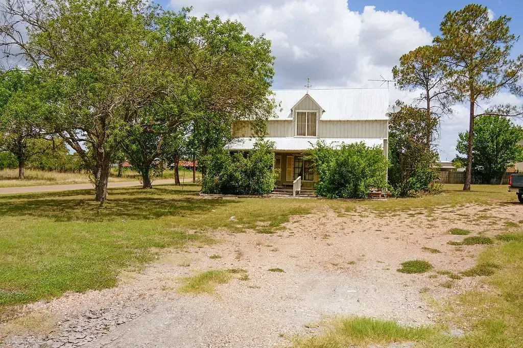 1400 Fm 609 Road, Flatonia