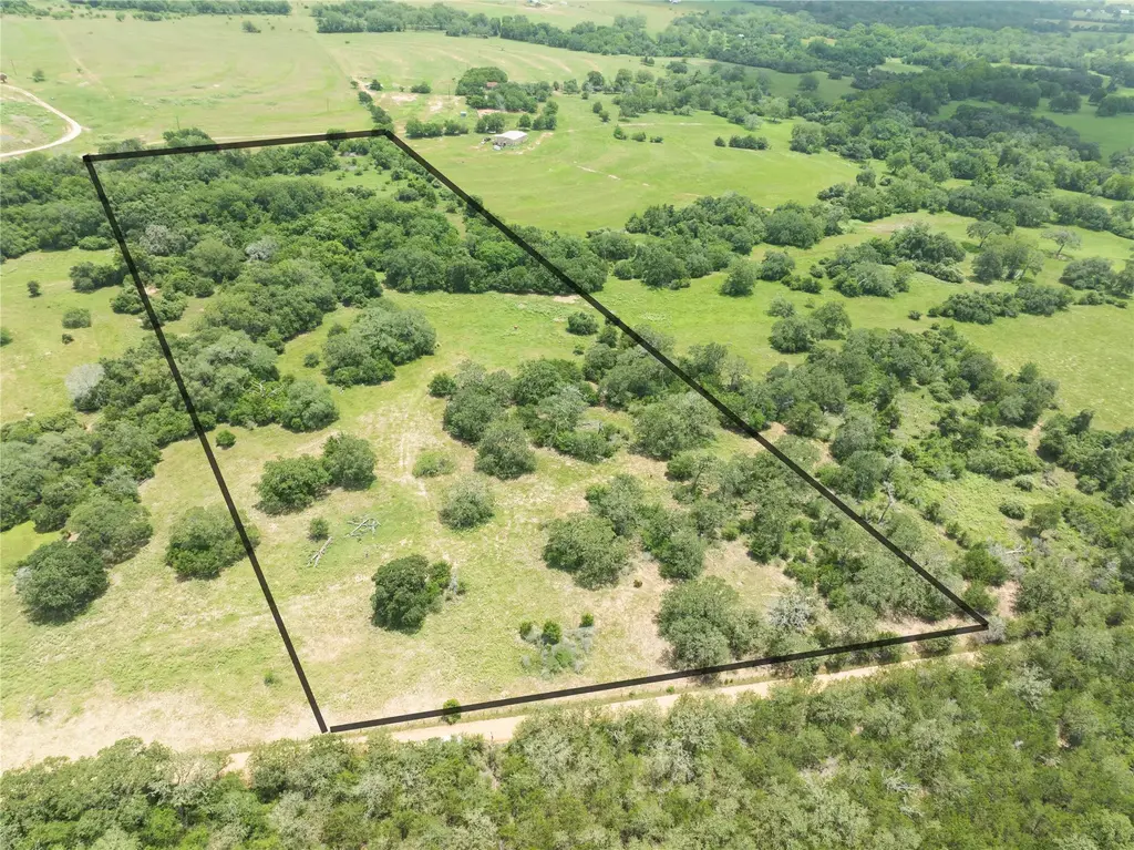 06 Cr 212, Hallettsville