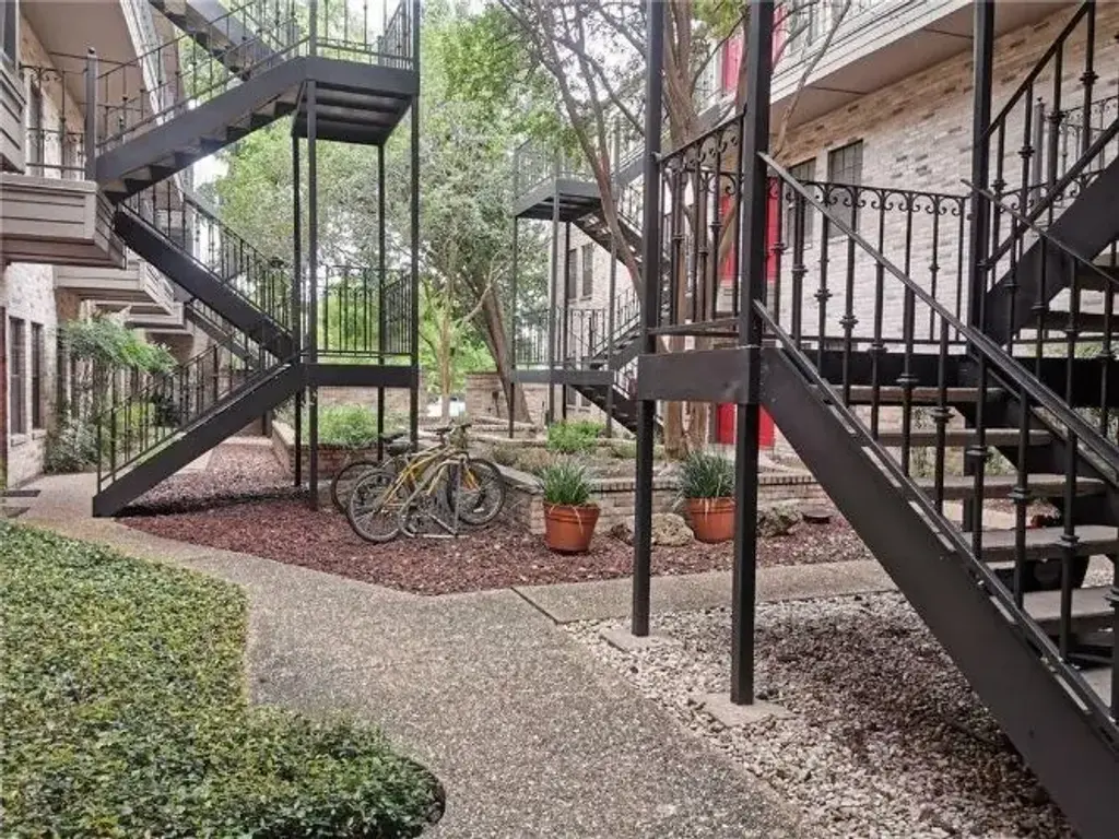 2216 San Gabriel Street 108, Austin