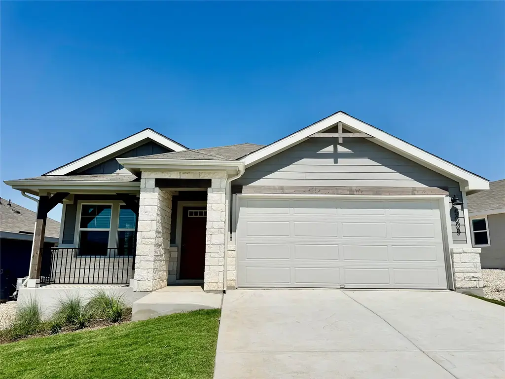 5008 Hazelnut Lane, Del Valle