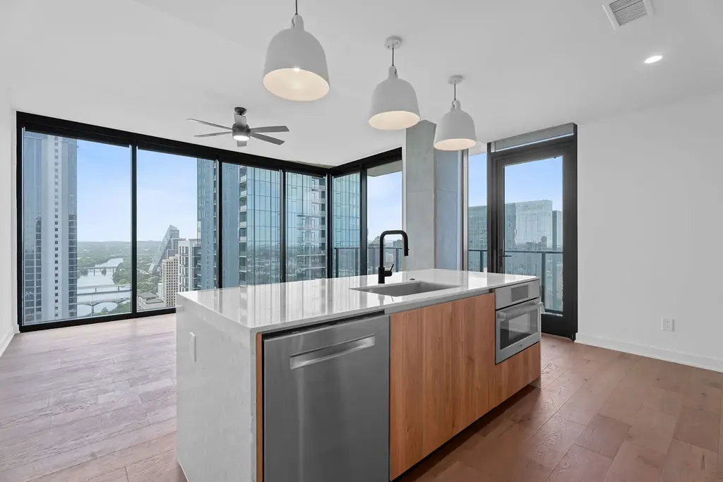 84 East Avenue 3401, Austin