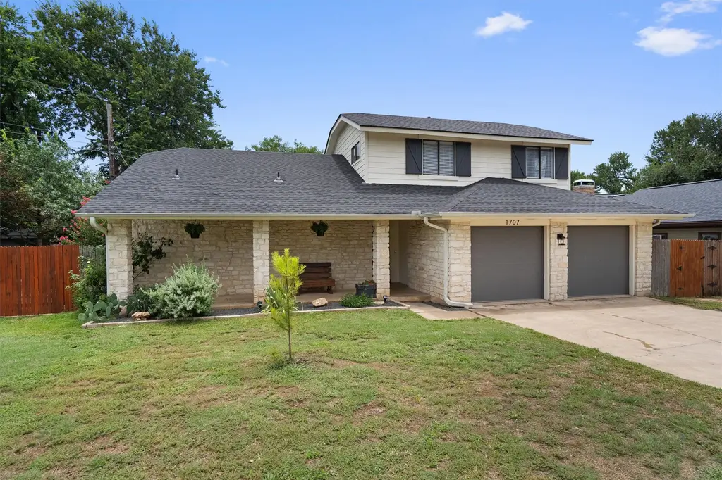 1707 Creek Bend Circle, Round Rock