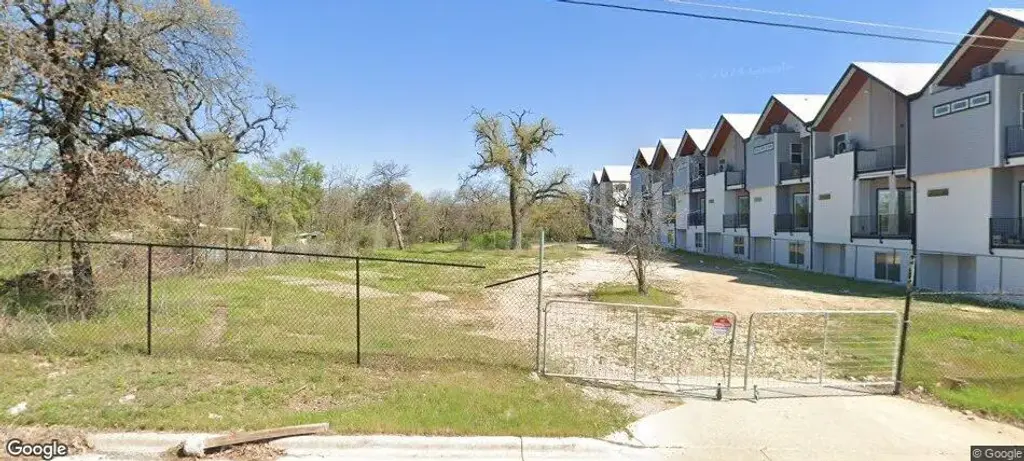 5904 Harold Court, Austin