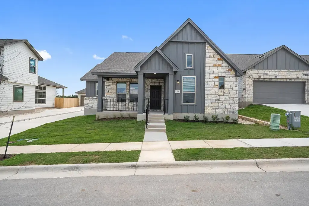 137 Tenny Lane, Kyle