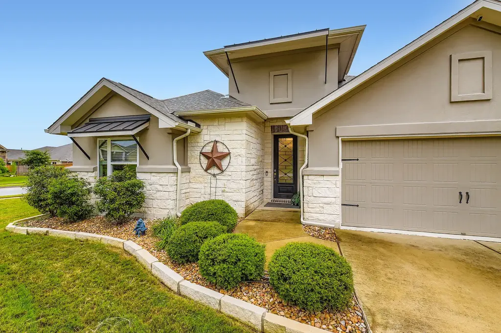 1332 Modoc Way, Kyle