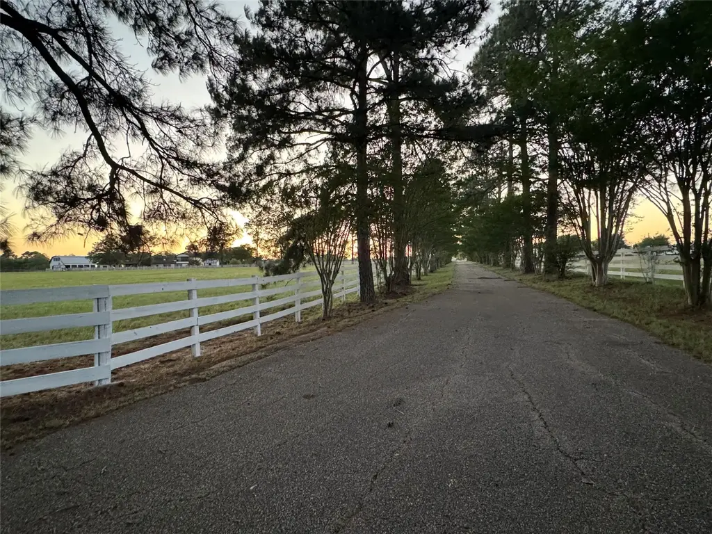 2502 Highway 304, Smithville
