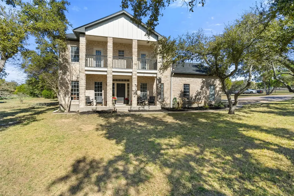 310 Saddle Blankt Drive, Dripping Springs