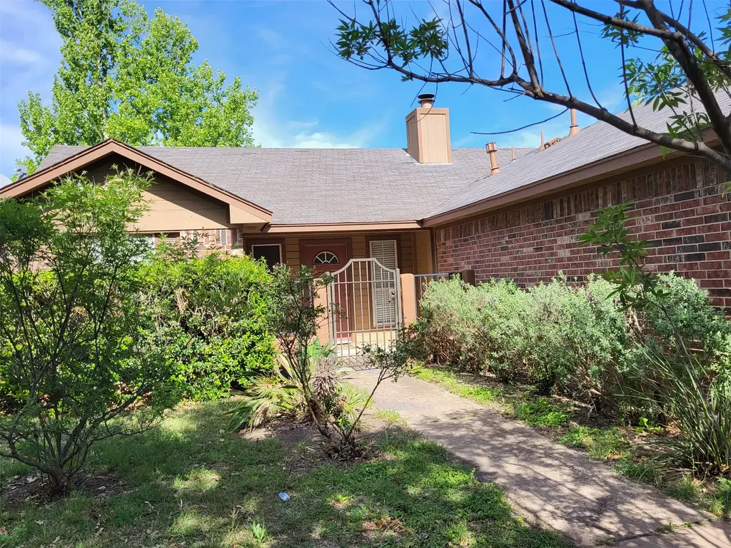 512 Maplecreek Drive, Leander