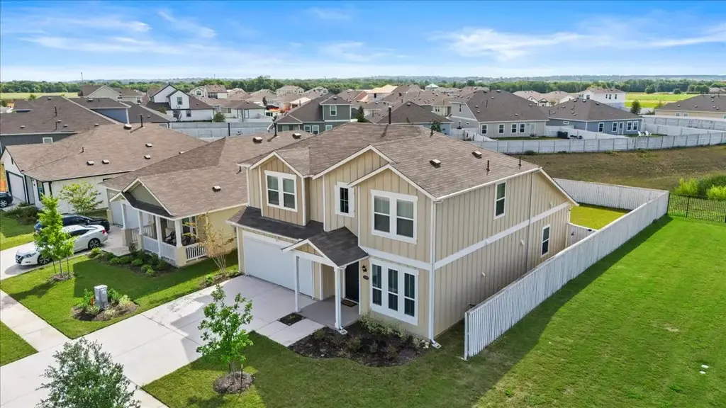 1296 Teychas Drive, Kyle