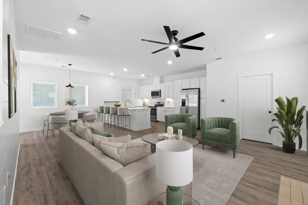 5924 S Congress Avenue 114s, Austin