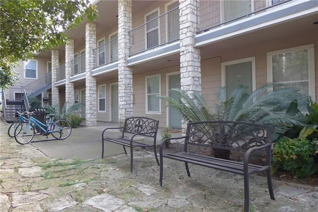 1907 Robbins Place 105, Austin