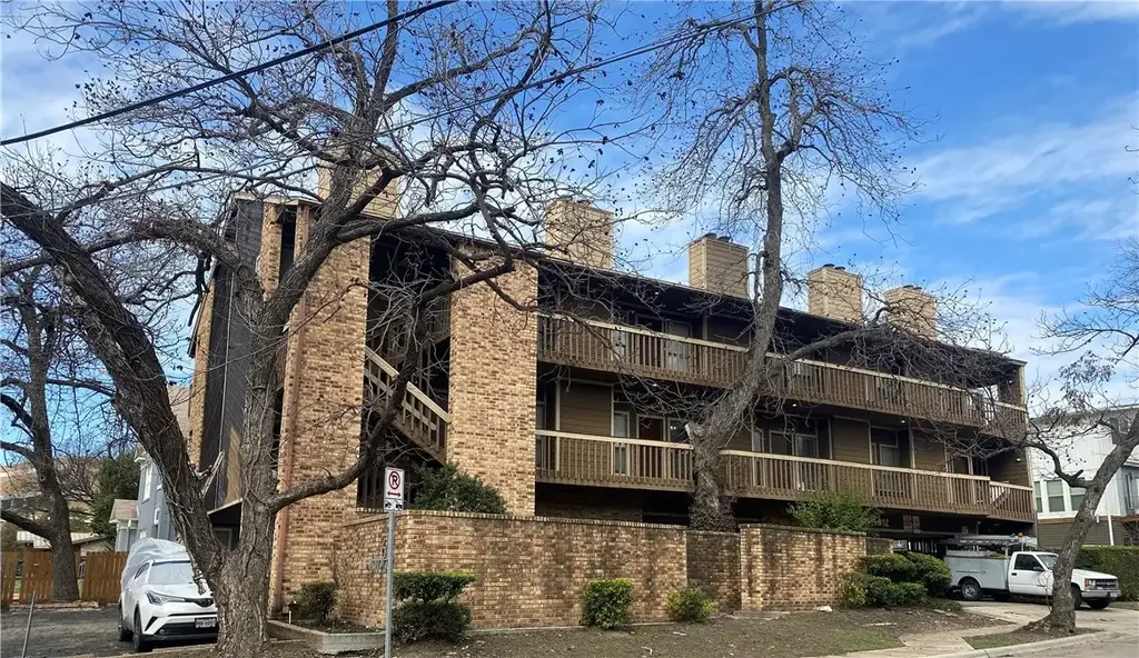 612 Park Place Place 303, Austin