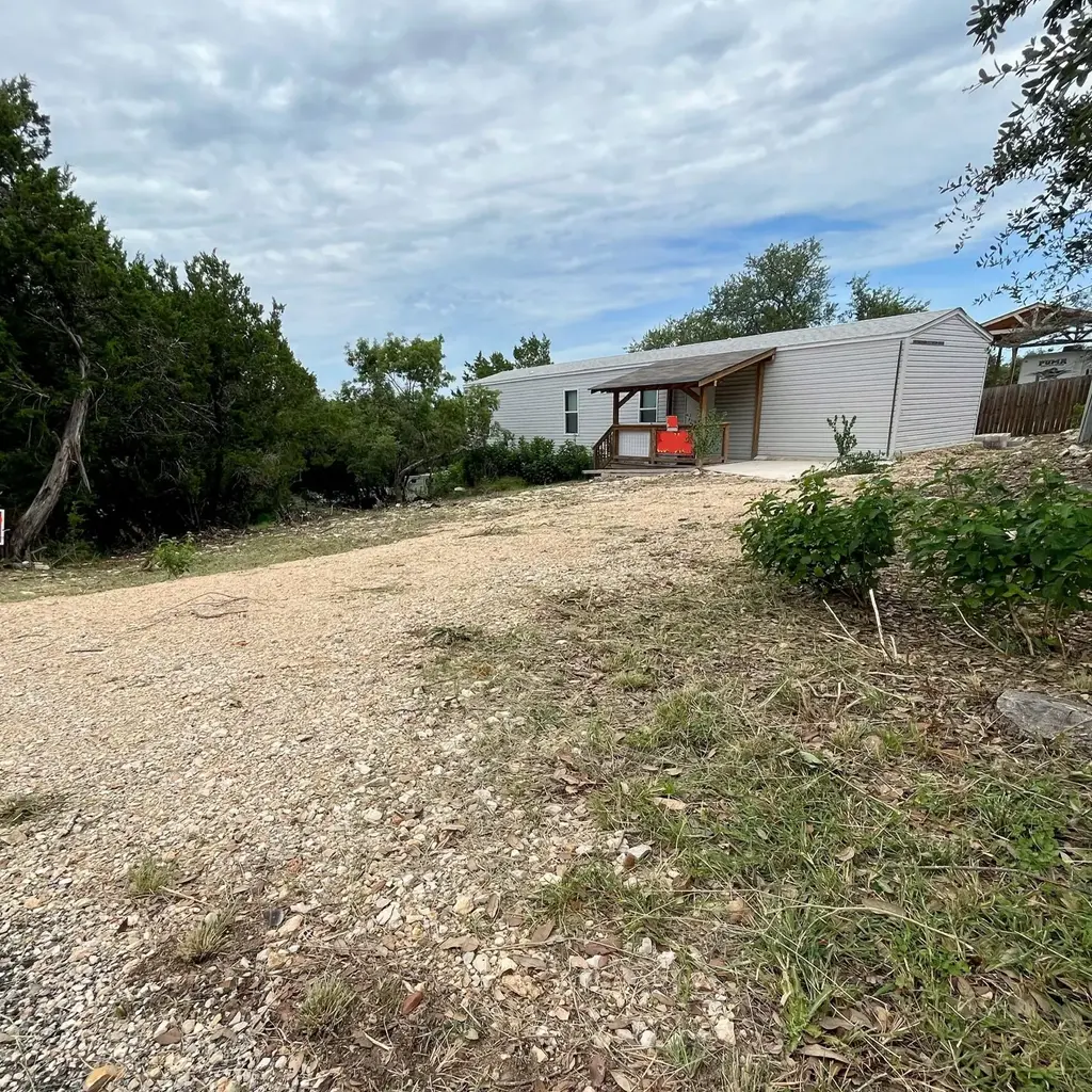 407 Rockport Drive, Canyon Lake