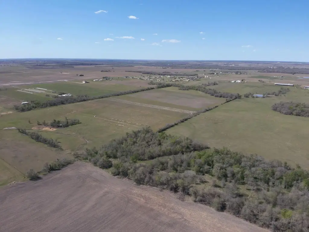 541 County Road 464, Thorndale