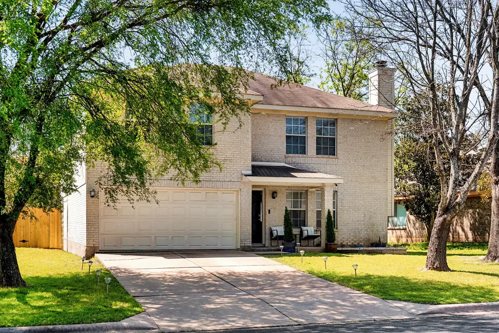 7906 Briarton Drive, Austin