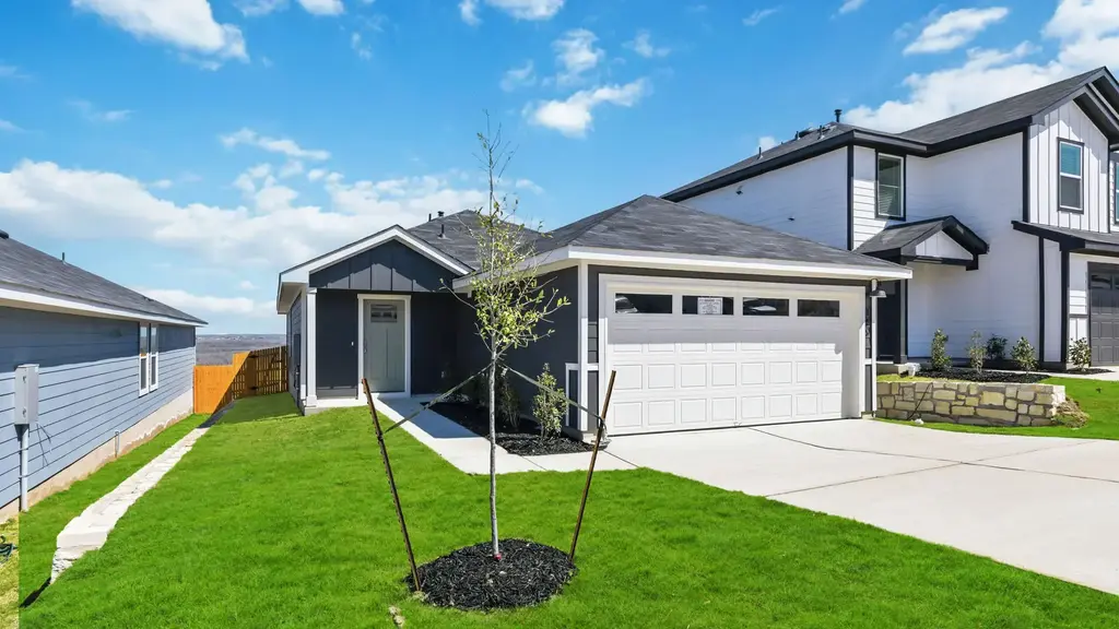 149 Schuenemann Way, Uhland