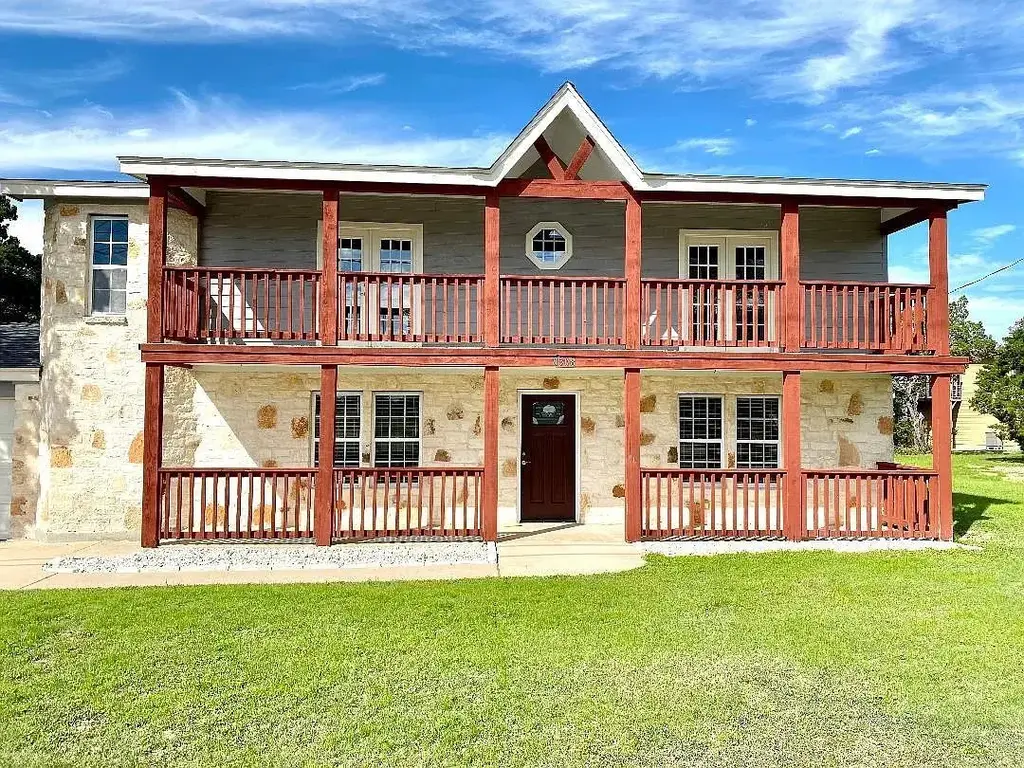 8508 Grandview Drive, Jonestown