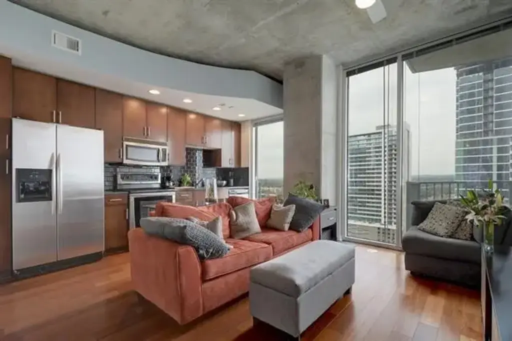 360 Nueces Street 1904, Austin
