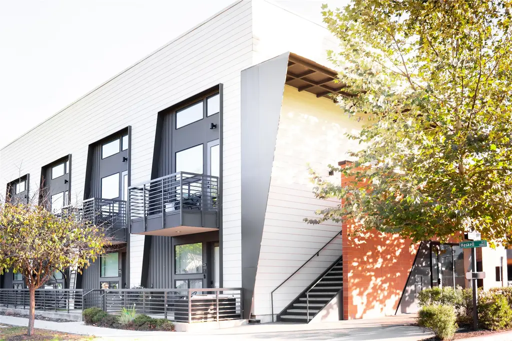 49 Navasota Street 202, Austin