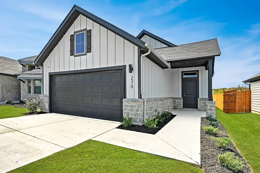 270 Bendecido Loop, Elgin