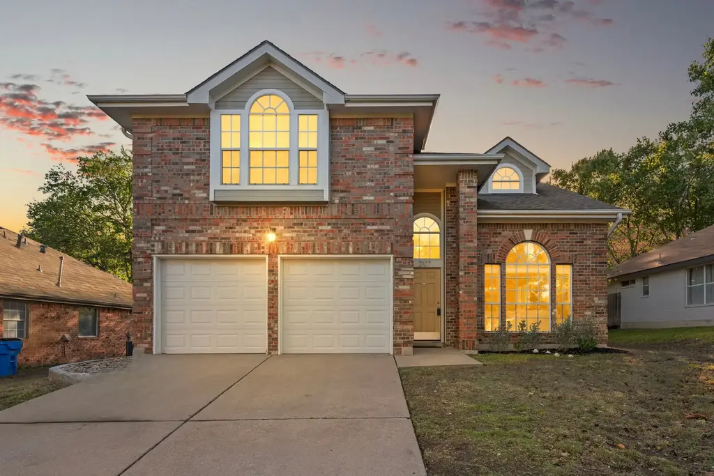 2107 Fuzz Fairway, Austin