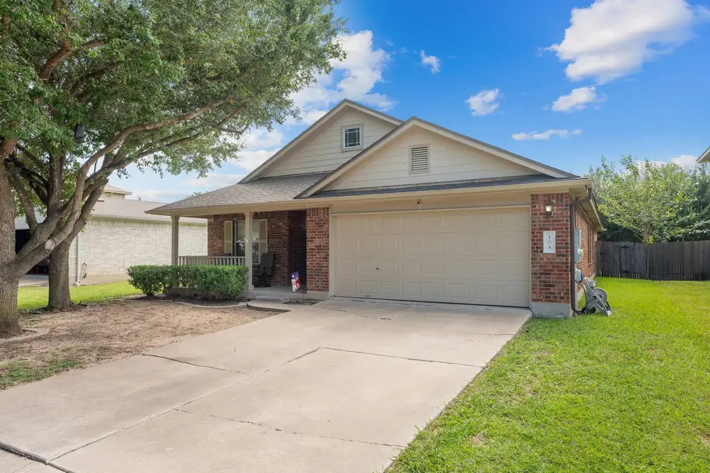 104 Whirling Eddy Cove, Hutto