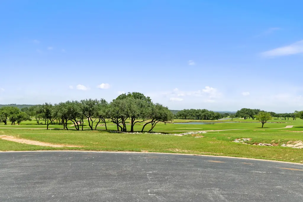 1400 Kahala Sunset Dr Drive, Spicewood