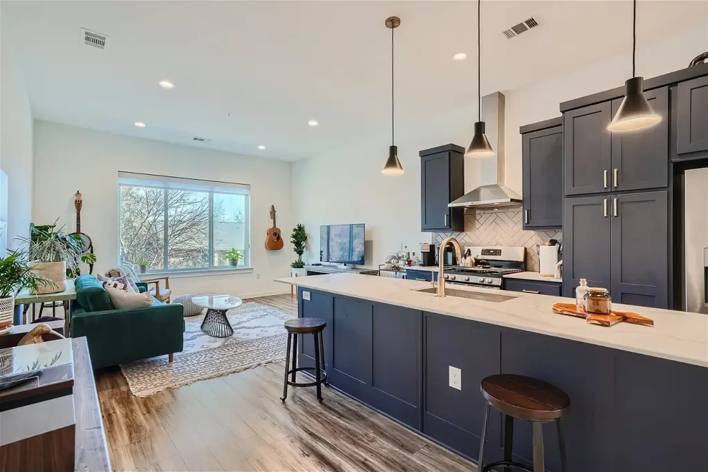 2804 S 1st Street 1106, Austin