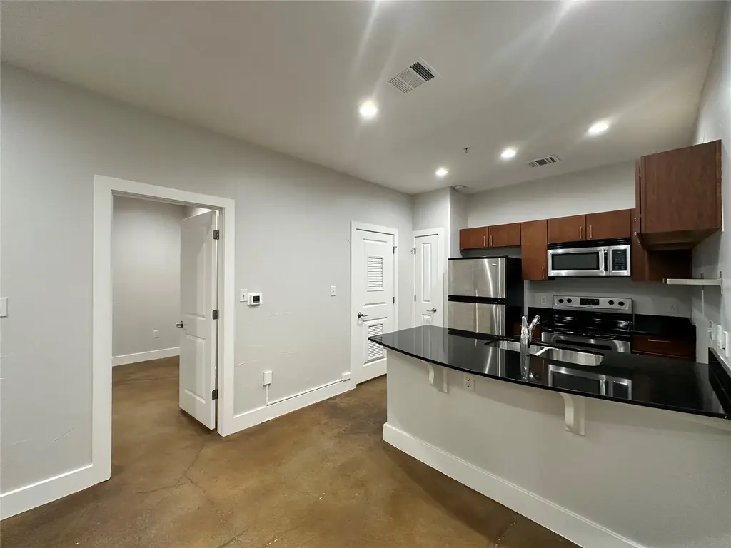 1807 Poquito Street 32, Austin