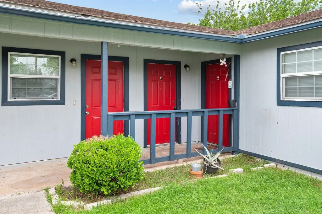 1611 Jones Street 5, Taylor