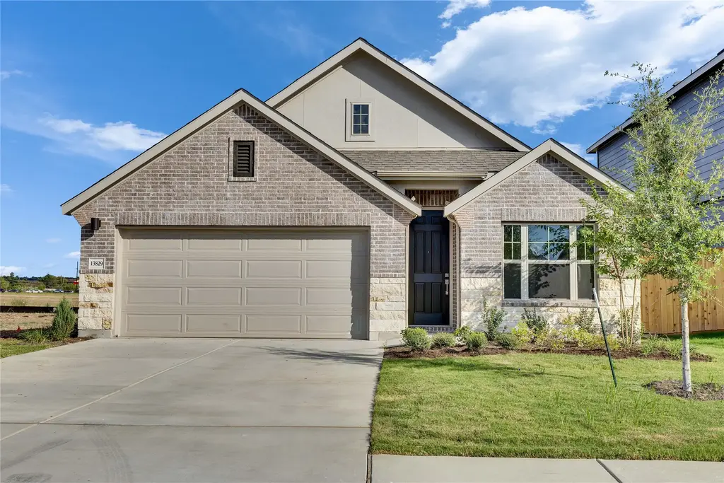 13829 Tucker Hedge Pass, Elgin