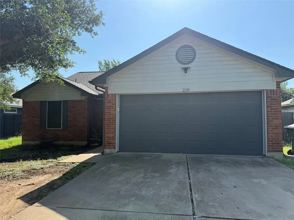 219 Juniper Drive, Georgetown