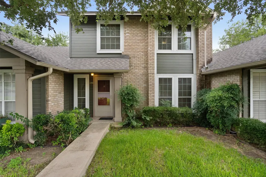 1015 E Yager Lane 129, Austin