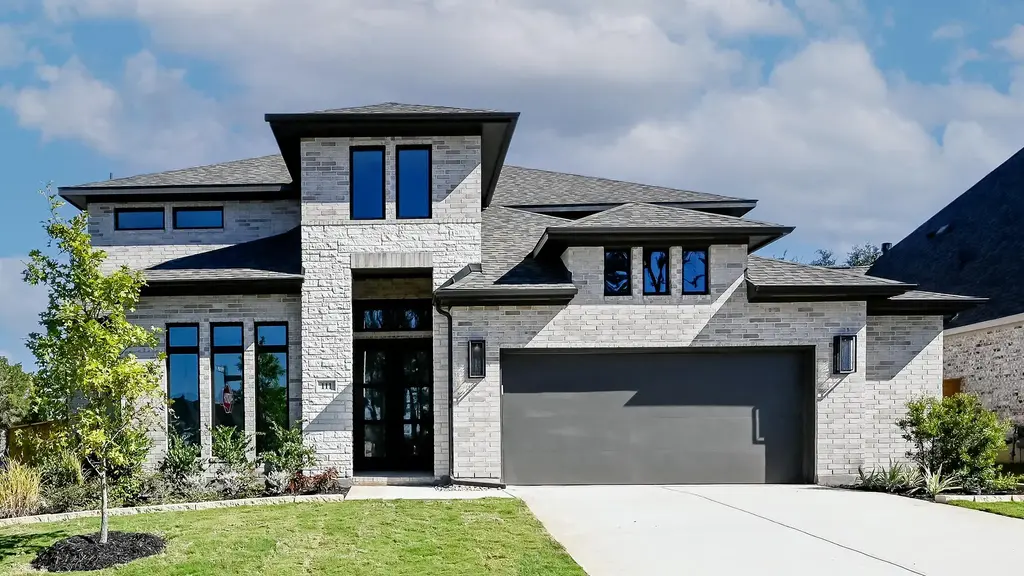 111 Brewer Street, Kyle