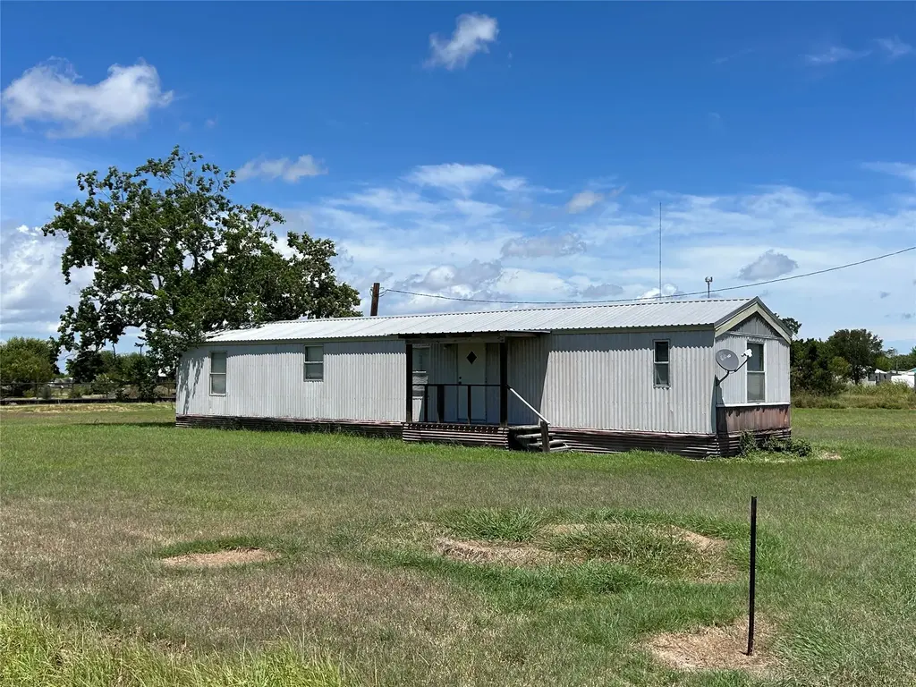 204 N 4th Street, Seadrift