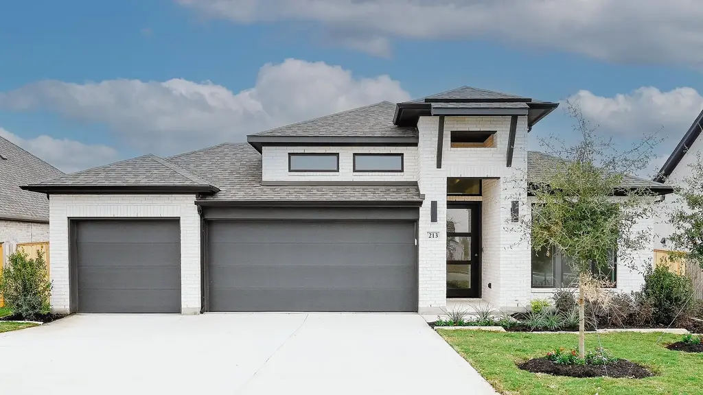 213 Puppy Dog Pass, San Marcos