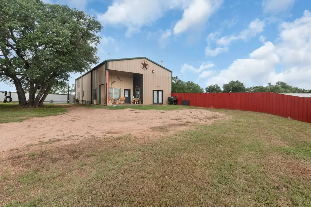 609 W Leon Street, Llano