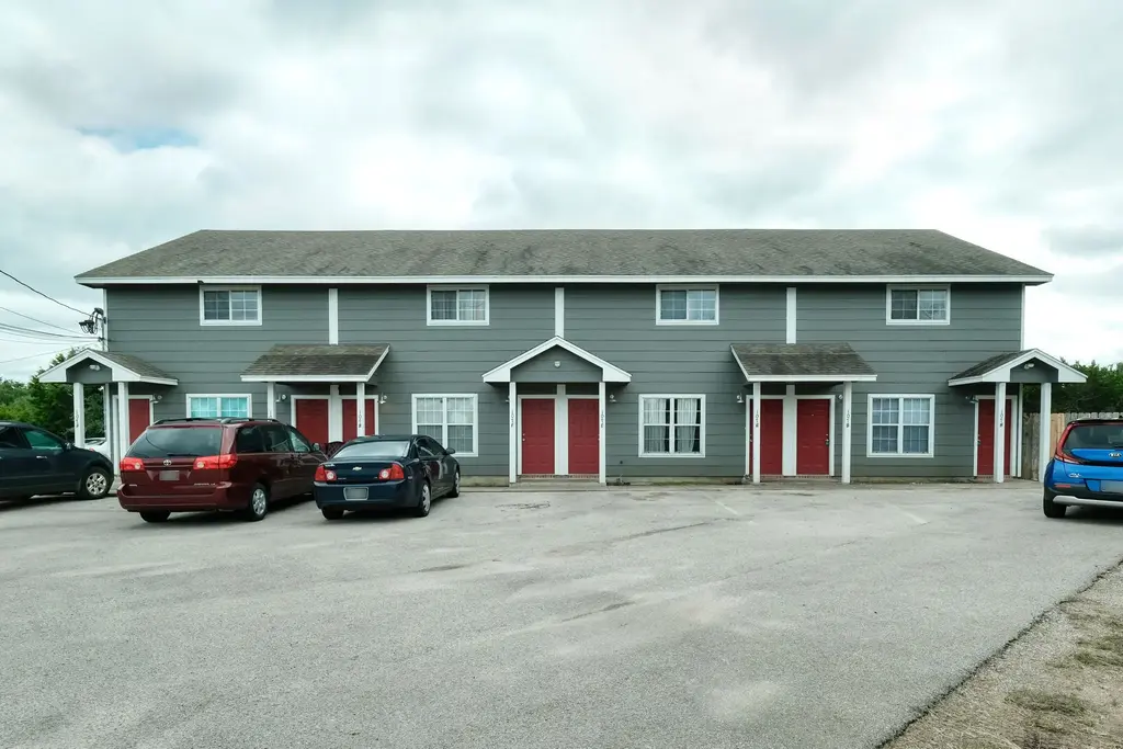 107 Castleberry Court B, Bertram