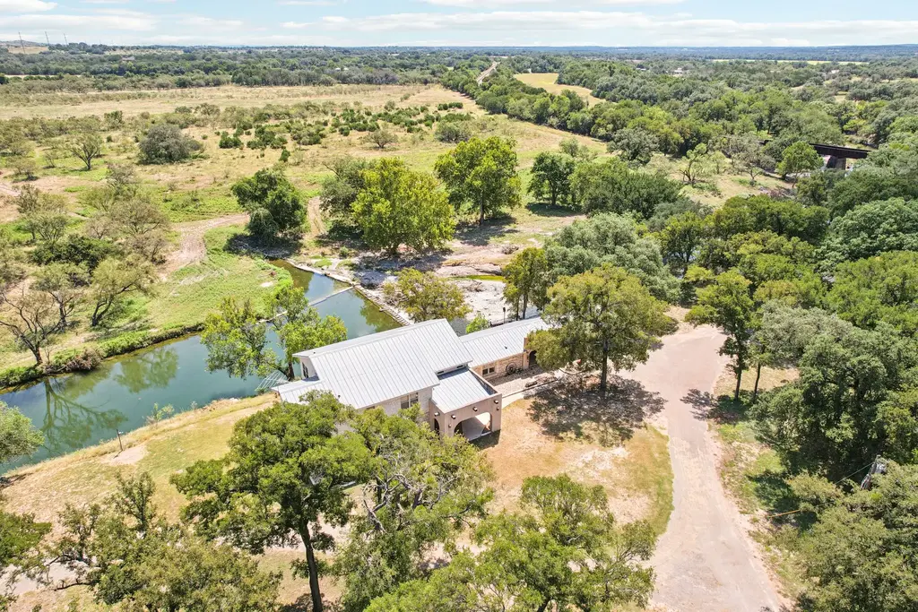 190 Private Road 3011, Lampasas