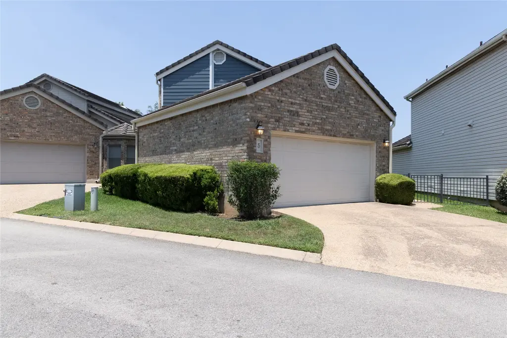 5 Champions Lane, Lakeway