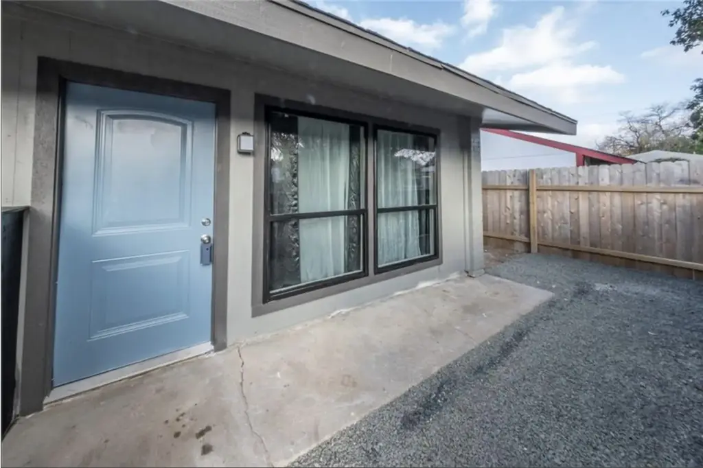 2610 Ektom Drive B, Austin