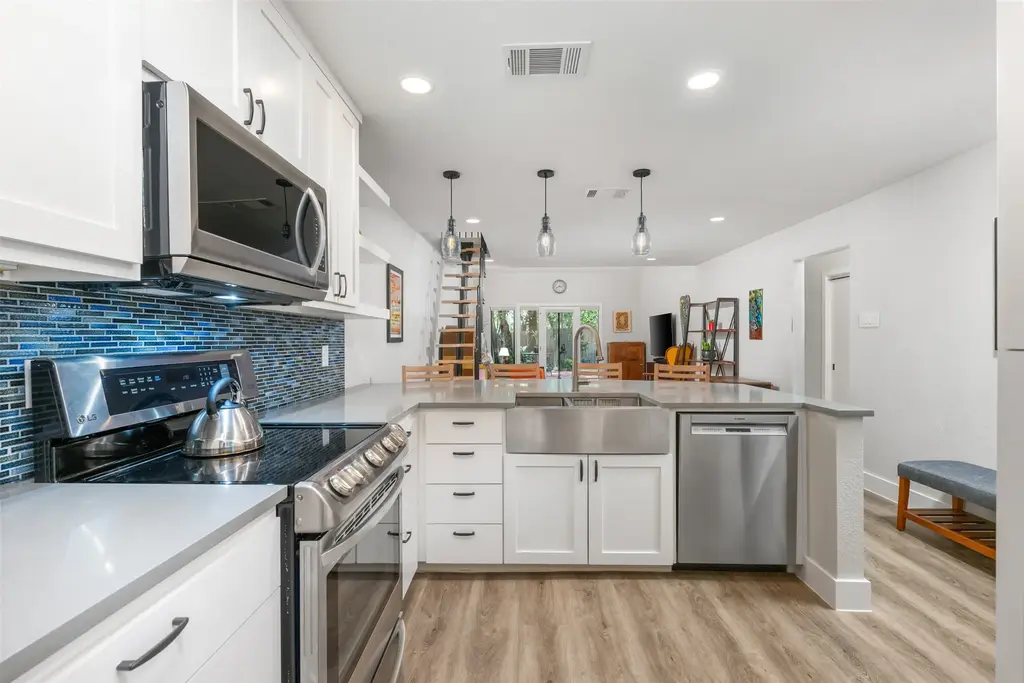 8000 Forest Mesa Drive B, Austin