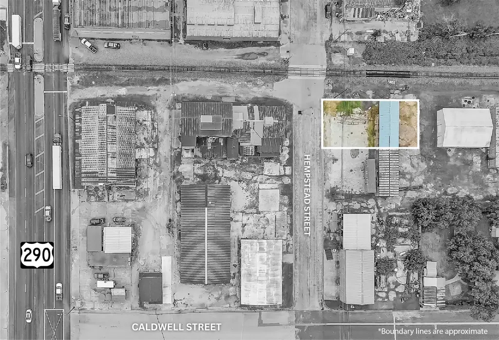 300 W Hempstead-b Street, Giddings