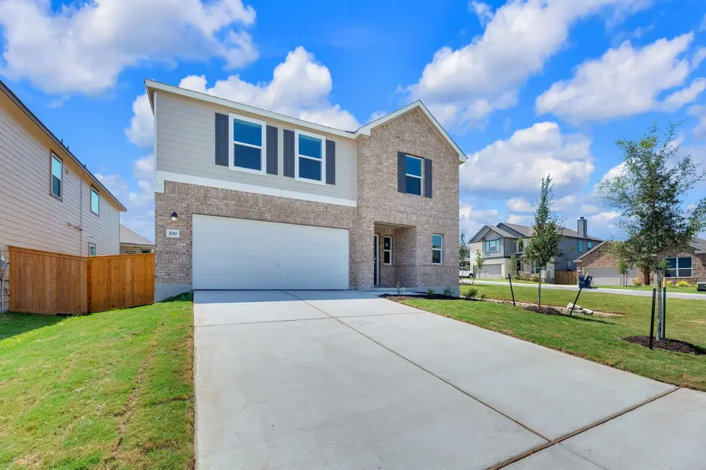 200 Colonel Mcnally Loop, Jarrell